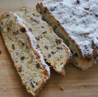 Weihnachtsstollen