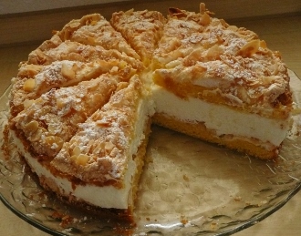 Zitronen-Sahne-Torte